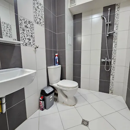 & Free Underground Garage شقة صوفيا