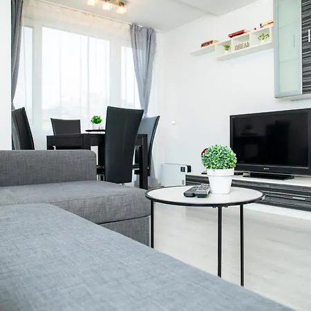 Apartament & Free Underground Garage *
