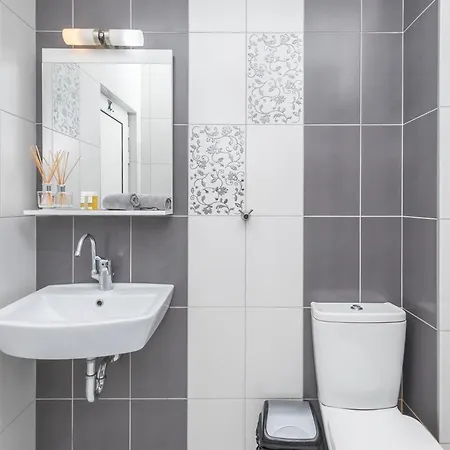 & Free Underground Garage Апартамент София