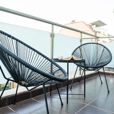 & Free Underground Garage Апартамент