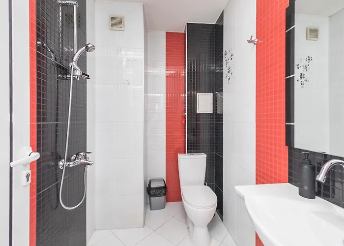 & Free Underground Garage 公寓